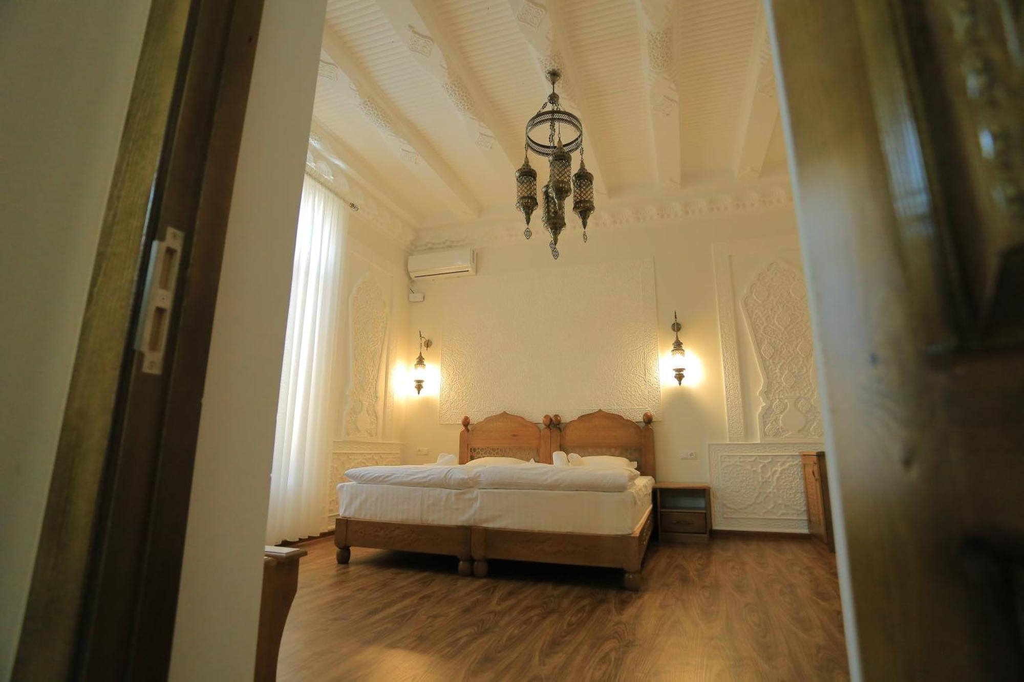 Guesthouse Muqaddam Bukhara Bagian luar foto