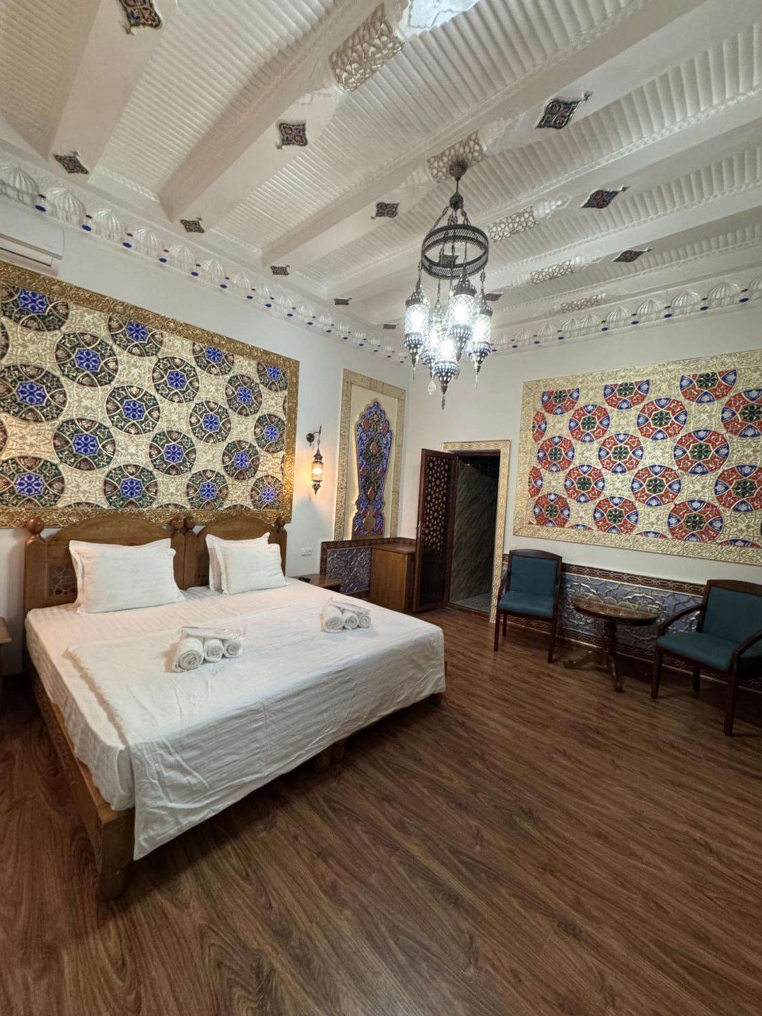 Guesthouse Muqaddam Bukhara Bagian luar foto