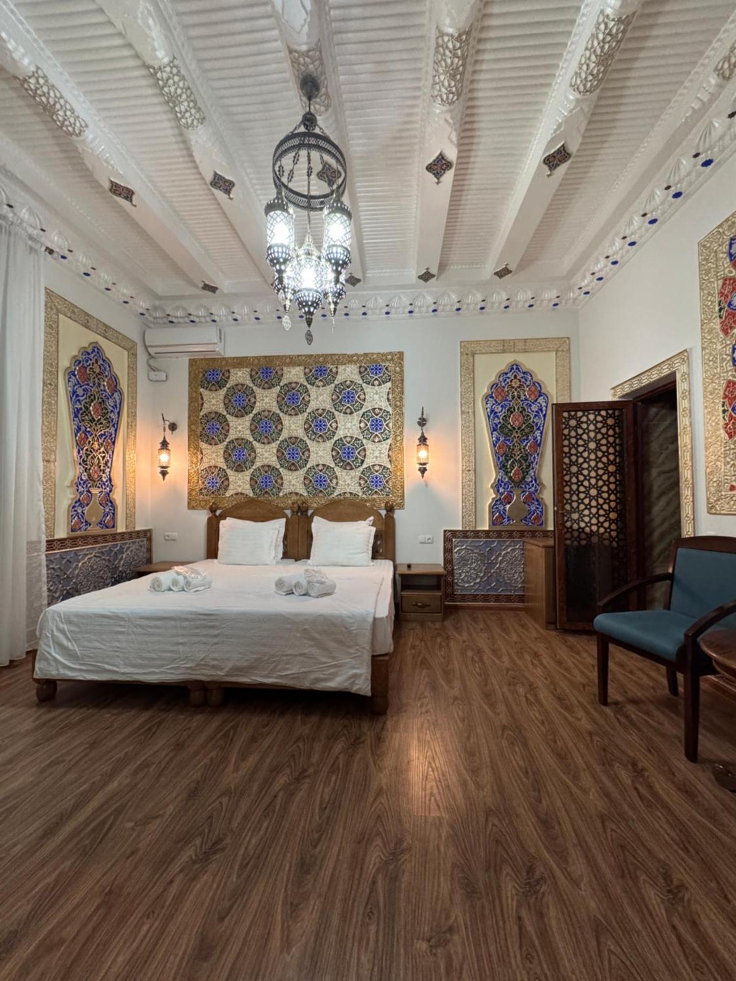 Guesthouse Muqaddam Bukhara Bagian luar foto