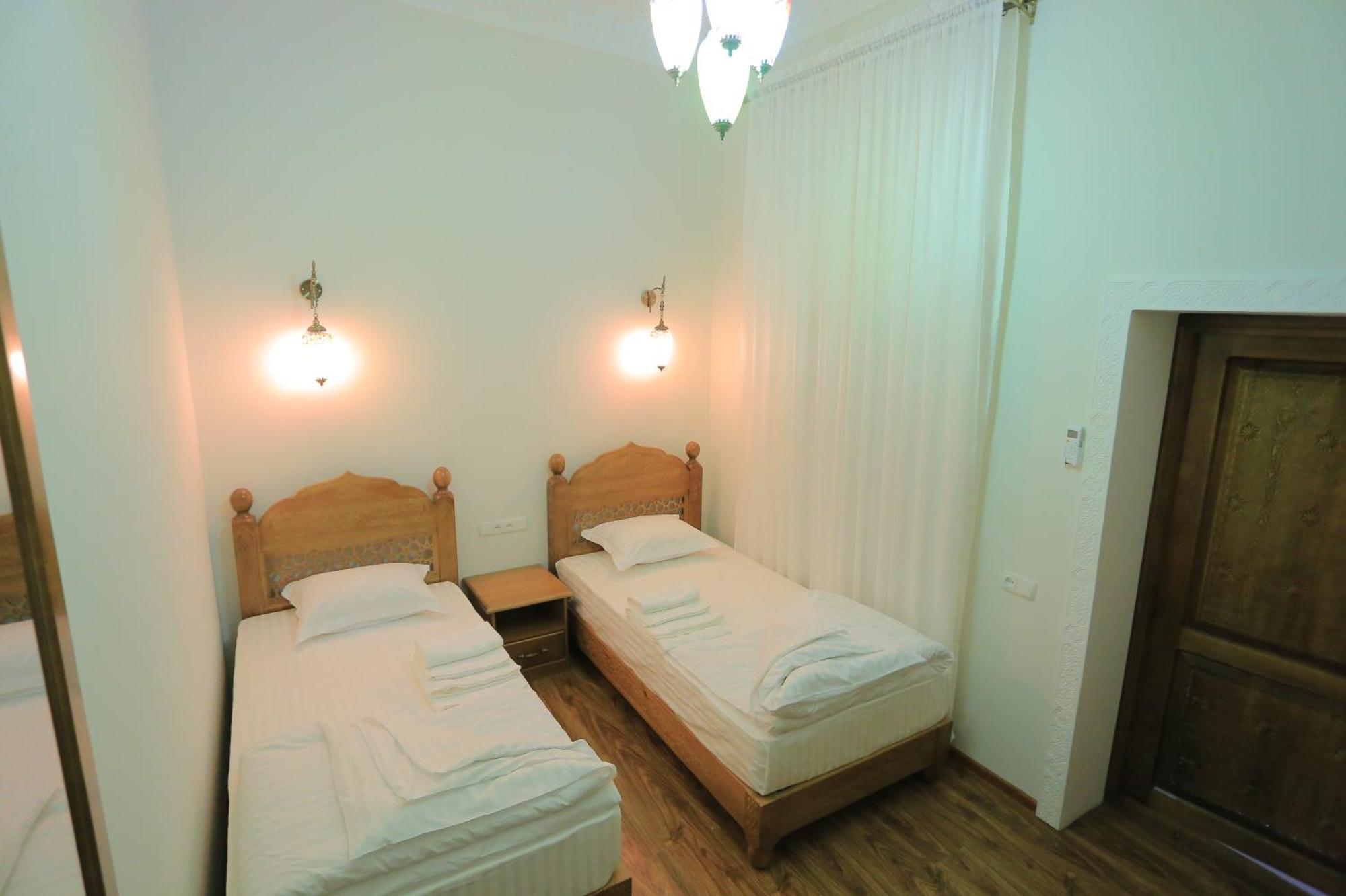 Guesthouse Muqaddam Bukhara Bagian luar foto